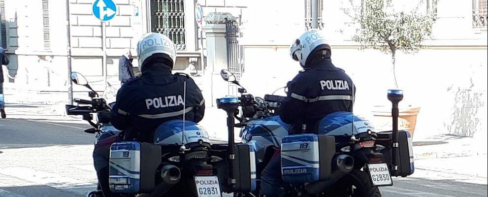 Pattuglie sventano un furto in città e costringono i malviventi alla fuga