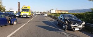 Incidente stradale sulla S.S. 106, tre le auto coinvolte item-thumbnail