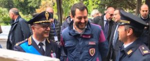 Salvini: “La sinistra ha fatto sbarcare i migranti!”. Ma il ministro dell’Interno è ancora lui… item-thumbnail