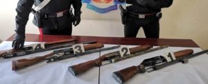 Caulonia marina, sorpreso in auto con fucili rubati: arrestato un roccellese item-thumbnail
