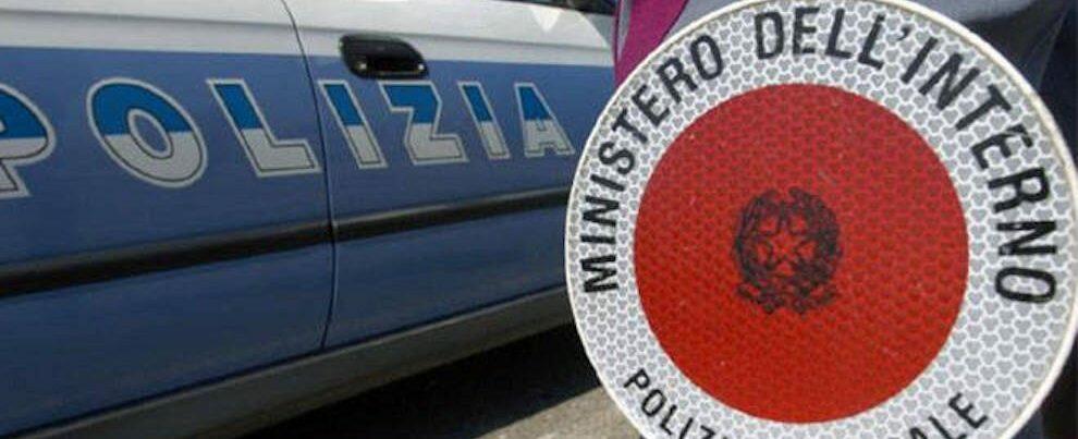 Chiedeva favori sessuali per cancellare le multe: condannato e licenziato un poliziotto di Siderno