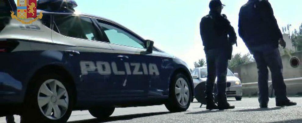 Reggio Calabria: minaccia conducente e passeggeri di un autobus con un taglierino, fermato dalla Polizia