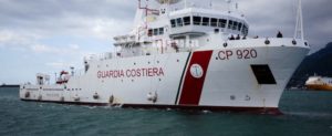 Gregoretti: sbarco immediato per i naufraghi soccorsi dalla Guardia Costiera item-thumbnail