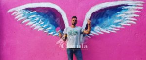 Le ali di Colette Miller in un murale nel centro storico di Martone item-thumbnail