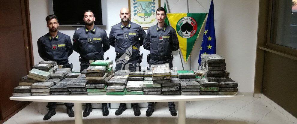 Sequestrati oltre 270kg di cocaina al Porto di Gioia Tauro
