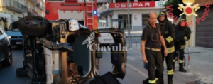 Incidente sulla S.S. 106, auto si ribalta: due feriti item-thumbnail