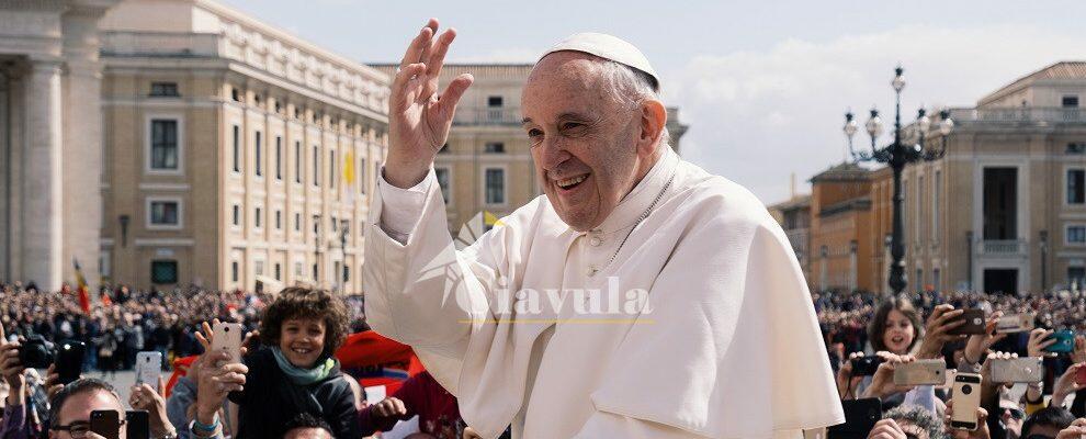 Presìdi e strumenti sanitari dal Vaticano per l’ospedale di Locri. Il sindaco Calabrese ringrazia il Papa