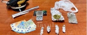 Beccato a spacciare marijuana, finisce nei guai item-thumbnail