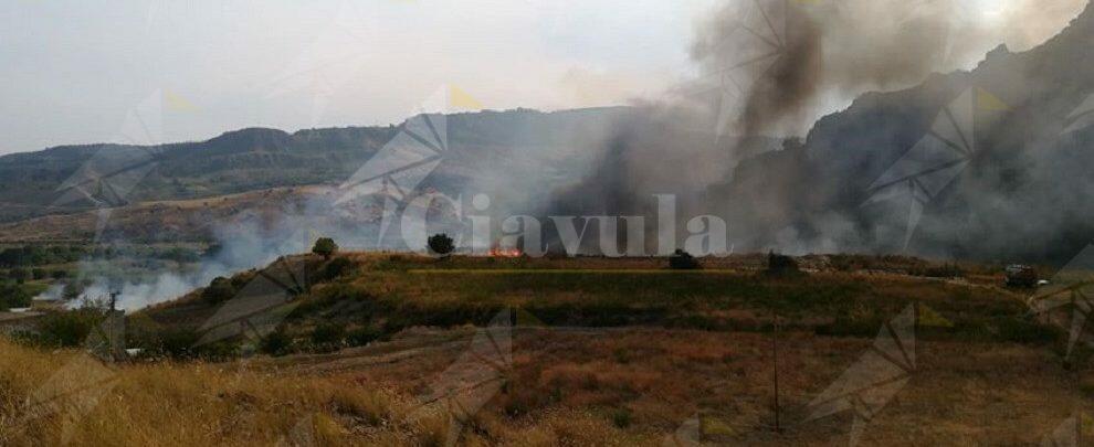 Incendio ad Agnana Calabra