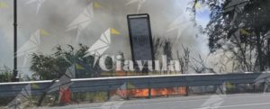 Caulonia: fuoco a bordo strada lungo il ponte Amusa item-thumbnail