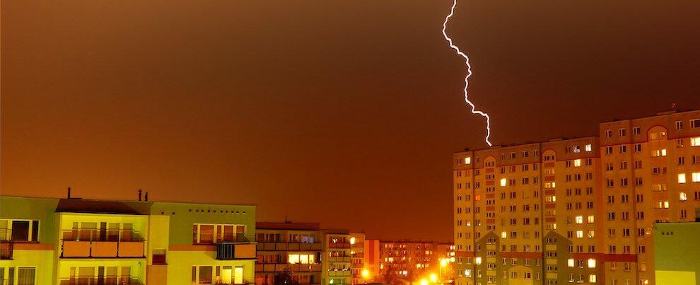 Maltempo, piogge e temporali da Nord a Sud: allerta gialla in Calabria