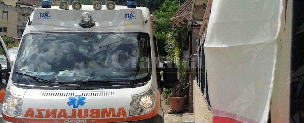 Tragedia in Calabria: ha un malore mentre lavora e muore durante il trasporto in ospedale