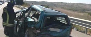 Schianto tra due auto sulla S.S. 106: code e rallentamenti item-thumbnail