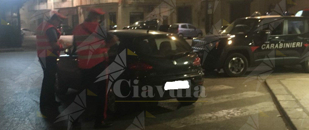 Fermato ubriaco alla guida dell’auto di mamma, denunciato 28enne