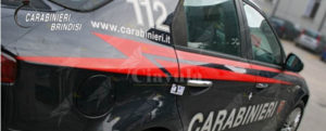 Beccato dai carabinieri mentre fuma uno spinello per strada, 20enne in manette item-thumbnail
