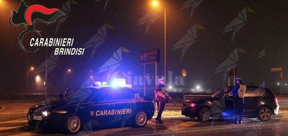 Simulano un incidente stradale per truffare la compagnia assicurativa, due persone denunciate