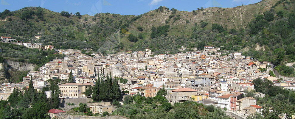 Mammola, prorogata la chiusura delle scuole fino al 6 novembre