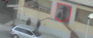 Sgominata banda di spacciatori nel crotonese, 13 arresti item-thumbnail