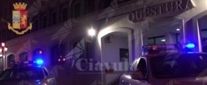 Nasconde una pistola in camera da letto, 27enne finisce in manette item-thumbnail