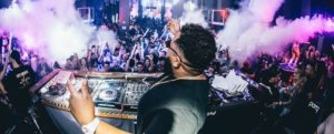 Lite fuori da una discoteca, denunciate tre persone item-thumbnail