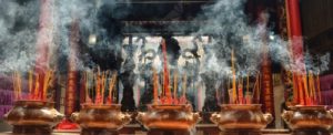 Insegnante di religione calabrese derubava persone deboli e anziane, con riti esoterici item-thumbnail