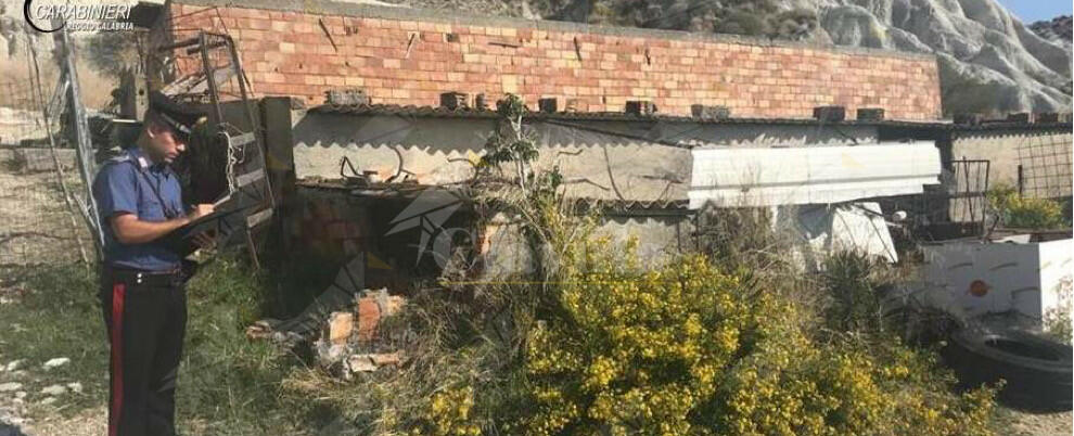 Abusivismo edilizio nella Locride, tre persone denunciate