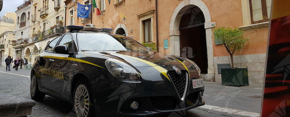 Corruzione al comune, intascava soldi delle bollette dell’acqua dei cittadini. Arrestato un avvocato