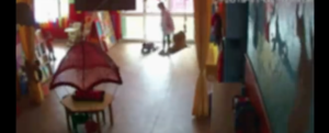 Violenze fisiche e psicologiche sui bimbi di una scuola materna nel cosentino. Due maestre ai domiciliari item-thumbnail