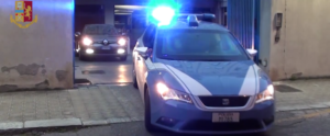 Arrestato un latitante ricercato da maggio. Le volanti lo sorprendono in strada a Reggio Calabria item-thumbnail