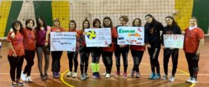 Le pallavoliste del Kaulon Volley ricordano la giornata contro la violenza sulle donne item-thumbnail