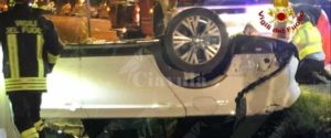 Incidente mortale: deceduto un uomo, ferita gravemente una donna item-thumbnail