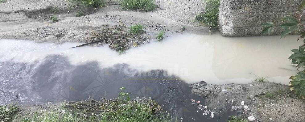 Segnalazione Caulonia: “Pericolo sanitario ad Amusa mare a causa della fogna”