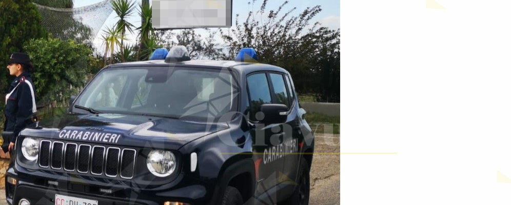 Beccati in auto con merce rubata, due persone finiscono ai domiciliari