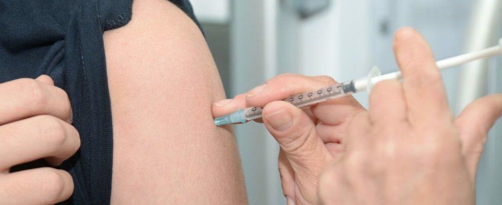 Dalla Regione Calabria parte la campagna di sensibilizzazione “Non farti influenzare…Vaccinati”