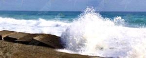 La travolgente imponenza delle onde item-thumbnail