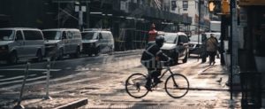 In bicicletta con 9 grammi di cocaina, in manette un 34enne item-thumbnail