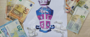 Beccato in casa con 10 dosi di cocaina, finisce ai domiciliari item-thumbnail