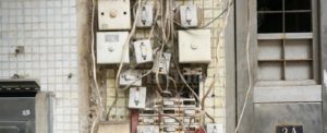 Da cinque anni mandava avanti casa e ristorante con elettricità rubata all’Enel. Arrestato noto ristoratore item-thumbnail