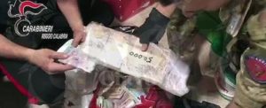 ‘Ndrangheta, estradato in Italia l’ex latitante rosarnese Rocco Elia item-thumbnail