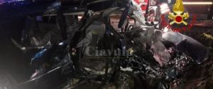 Tragico incidente stradale: muore sul colpo una 16enne, gravi altre due ragazze item-thumbnail