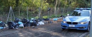 Abbandono di rifiuti, una persona denunciata dalla polizia item-thumbnail
