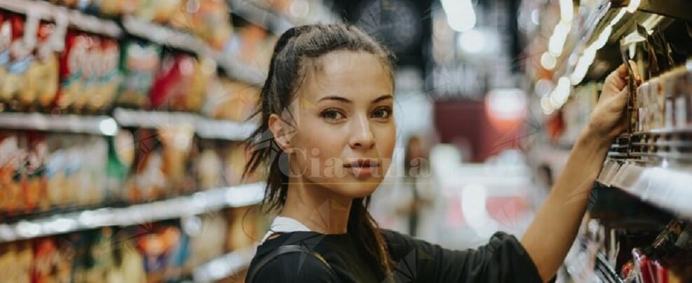 Sorpresa a rubare cosmetici al supermercato, arrestata