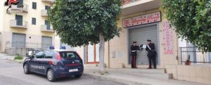 Inala solvente e perde i sensi, titolare di una lavanderia salvato da una pattuglia dei carabinieri item-thumbnail