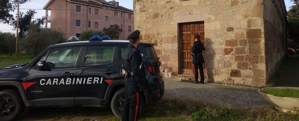 Furti in chiesa e nei bar, una persona denunciata