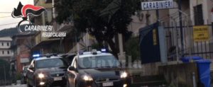 Colti con le mani nel sacco nel tentativo di rubare una macchina operatrice a Rosarno, 5 arresti item-thumbnail