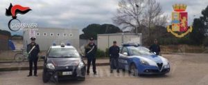 Combustione illecita di rifiuti, due arresti alla Tendopoli di San Ferdinando item-thumbnail