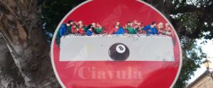 Foto del giorno: divieto di accesso con ultima cena item-thumbnail