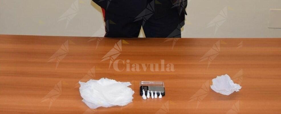 Calabria: sorpresi con eroina e cocaina, tre persone in arresto