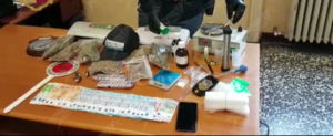 Sequestrate sigarette elettroniche con tracce di marijuana item-thumbnail