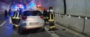 Incidente sulla Statale 106, il bilancio è di 2 feriti item-thumbnail